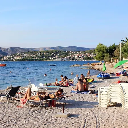 Lägenhet By The Sea Okrug Gornji, Ciovo - 18798 Trogir